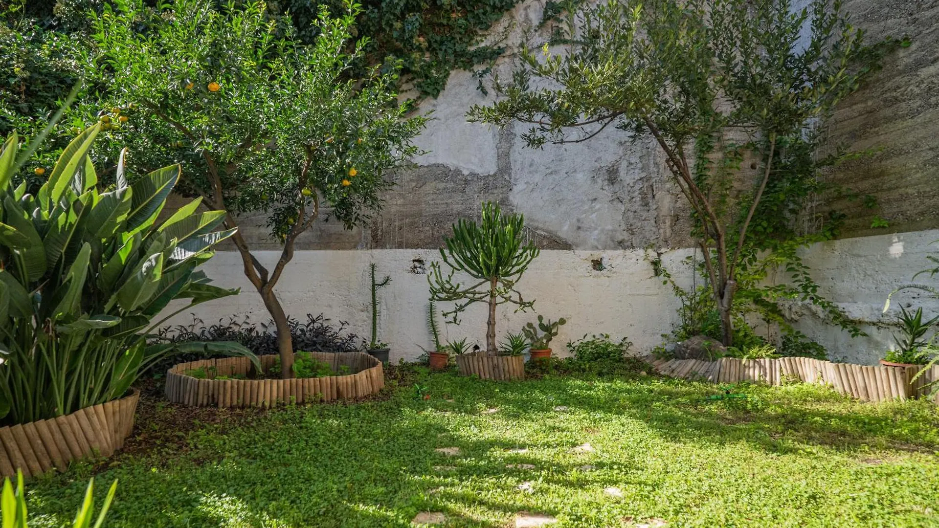 Apartamento Atenasio Garden Suite, Elegance & Relaxation In The Heart Of Taormina Itália